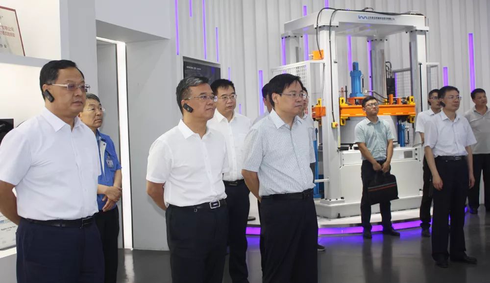 关注 省发改委调研组来我市调研
