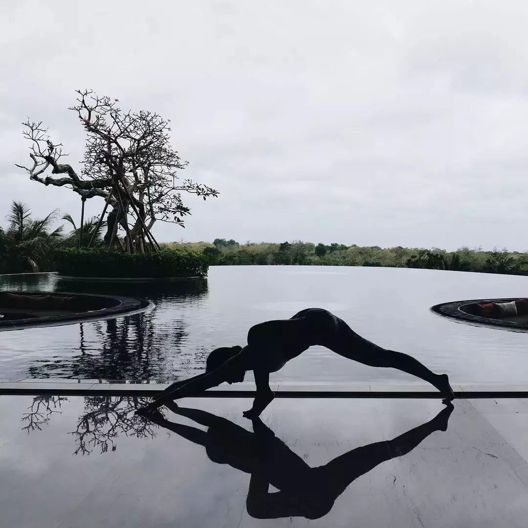 阴瑜伽疗愈平衡身心能量做一个水水的瑜伽女人