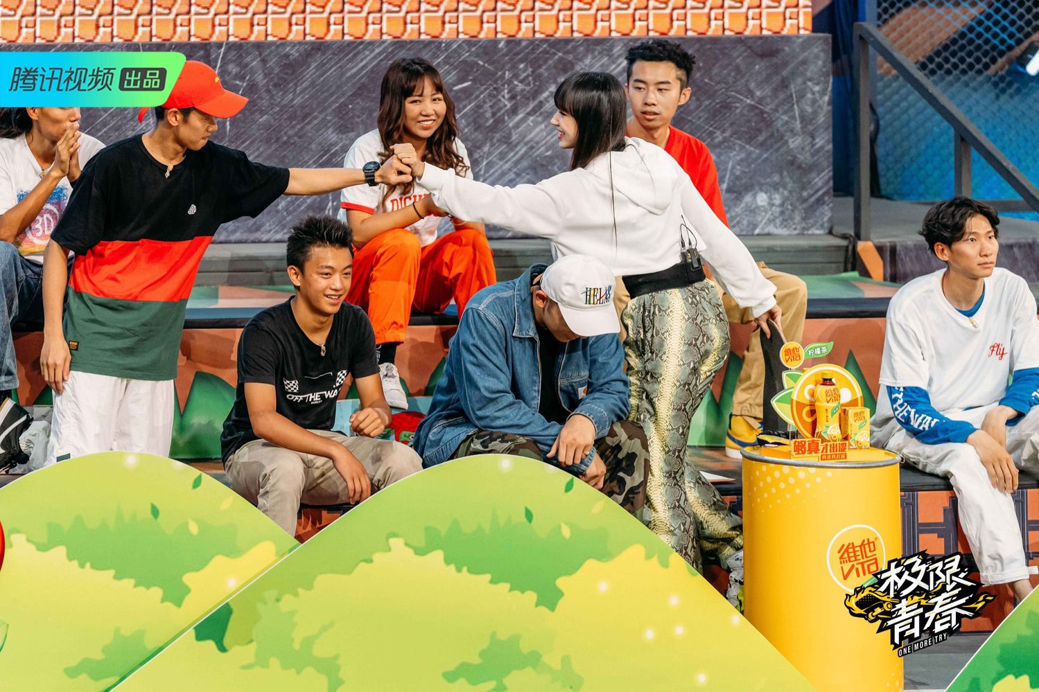 消息极限青春积分卡玩法反转不断王珞丹王一博程潇脑力大混战