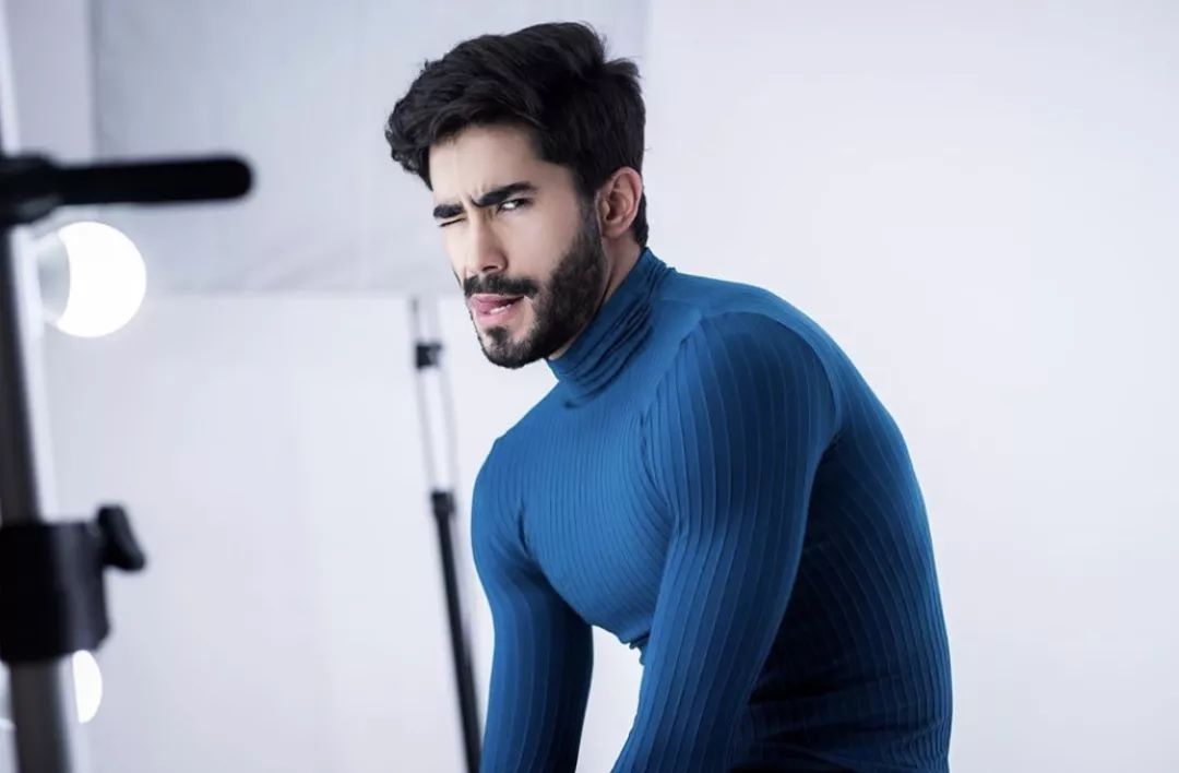 白天平面男模夜晚酒吧dj能唱能跳这位男模我真的可以