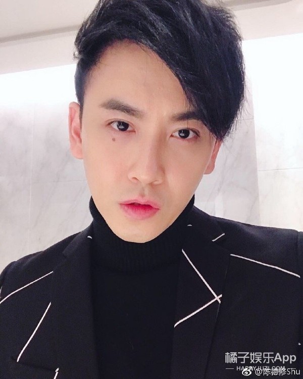 还记得终极三国里的呼延觉罗修吗他现在长这样啦