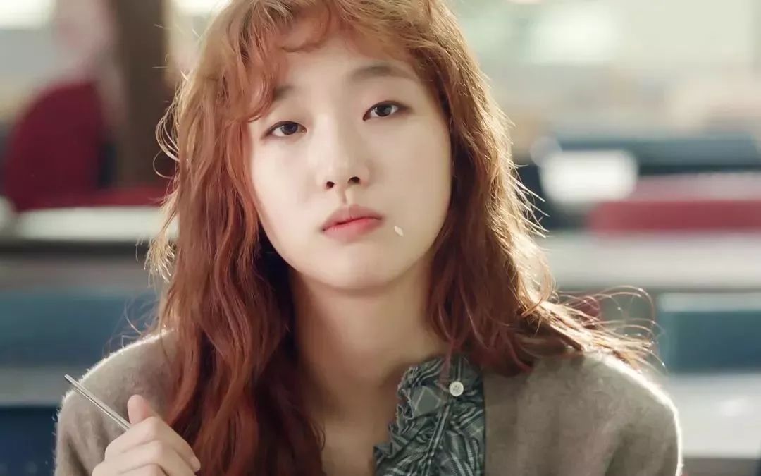 很重要. 金高银的棕色泰迪卷则更可爱软萌.