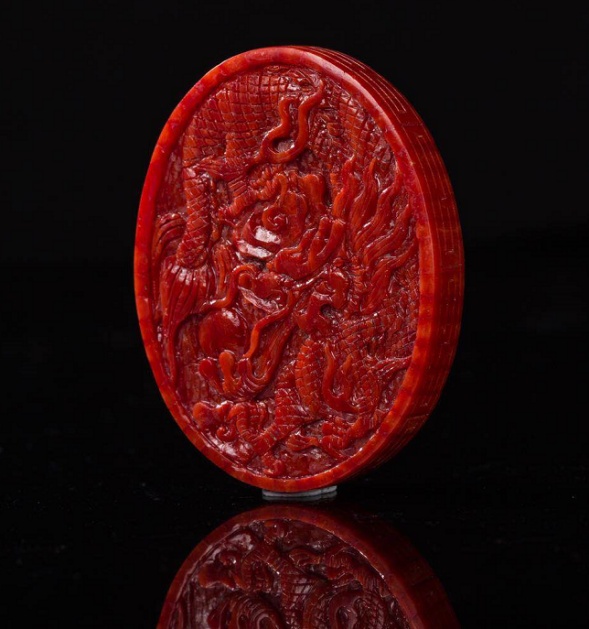 牙雕大师张义创新精品,助力牙雕技艺再续传奇 ——深圳文博会喜获"双