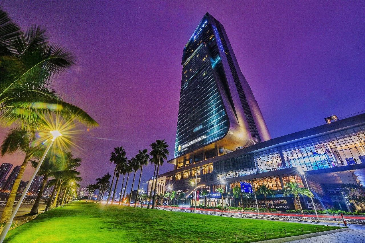 避寒首选这座直面世界七大奇迹之一的地标酒店开业就惊艳四座