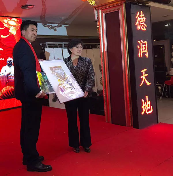 "问道天地"泼墨溢彩画家刘康画展 在西班牙隆重举办