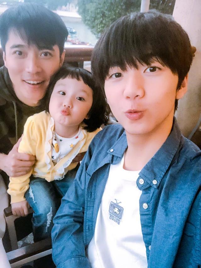 张丹峰晒与儿子有趣的对话记录,并表白张镐濂:你爹想你了!