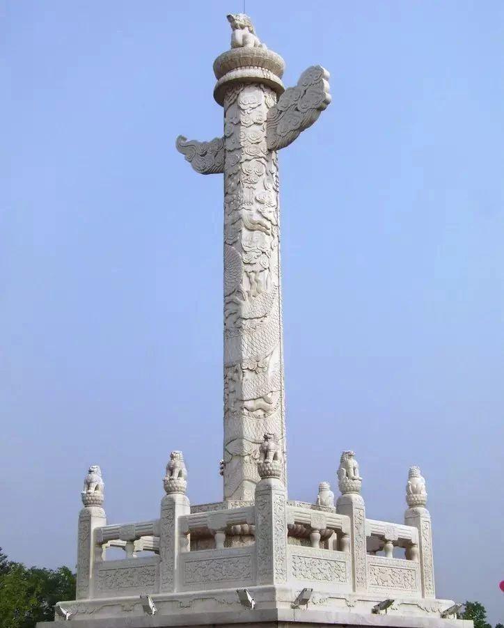 石雕华表天安门楼前石柱子到底有什么作用