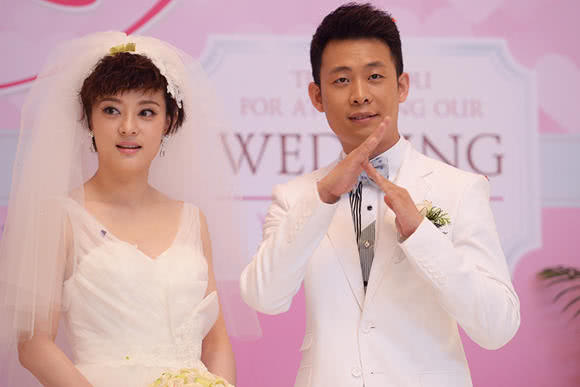 张译老婆 凤凰网