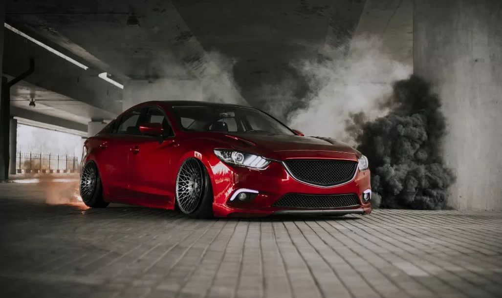 烟雾缭绕-魂动红马自达6阿特兹 改装视觉大片__凤凰网