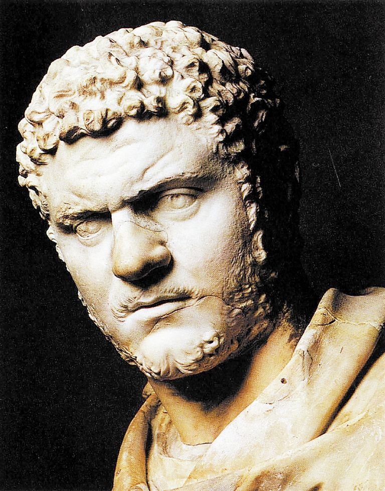 卡拉卡拉想要实现自己的伟业,必须得到国内的支持.