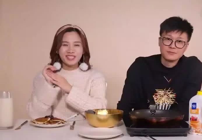 大胃王密子君分手奶茶妹妹豪到哭纯天然美少女脸崩