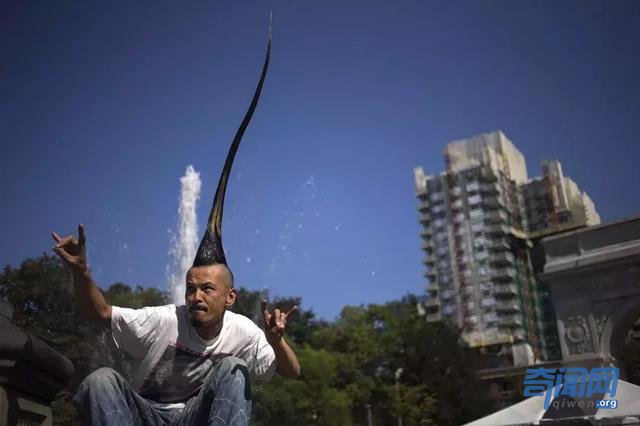 最奇葩的24个世界纪录,你能坚持看到第几个?