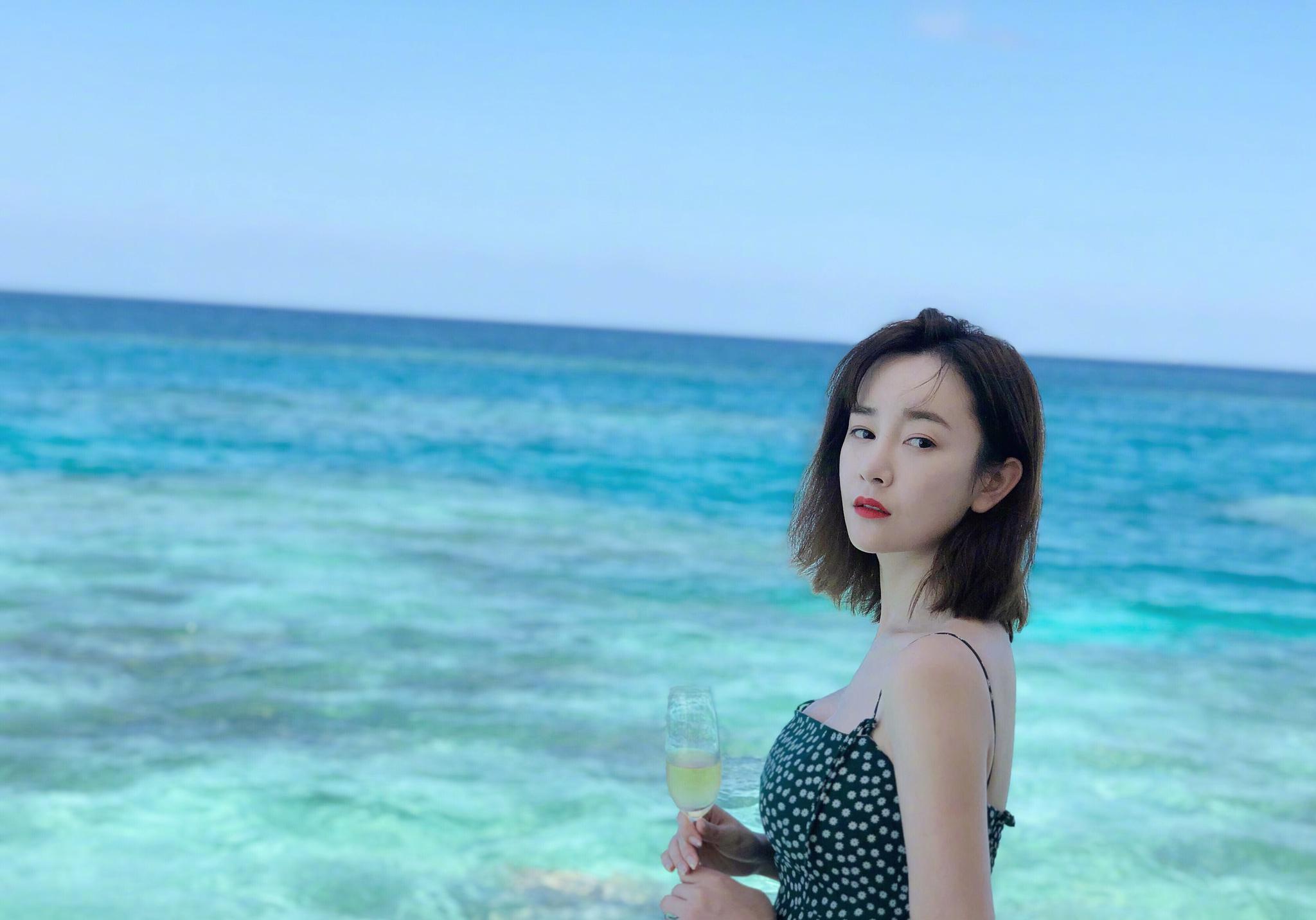 by2借《我是歌手》复出?网友吐槽:整容脸垮到无法接受!