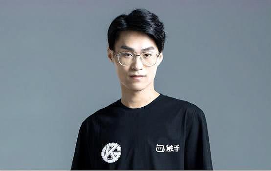 kpl迎来退役热潮黄大仙发文宣布退役暗示原因与众多选手雷同