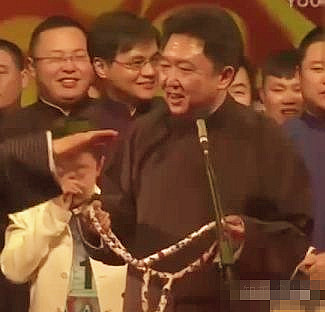 于谦的丁字裤,还不是德云社演员收到的最奇怪的礼物!__凤凰网