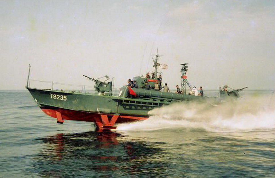 插翅难飞的水翼船