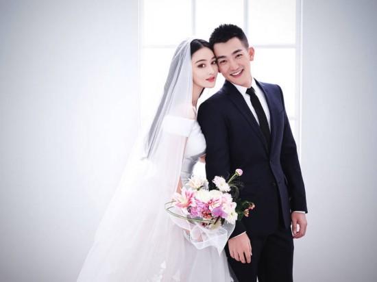 张馨予在网上被群嘲,到处充斥着张馨予与谁谁谁的恋情,大学男友陈锡