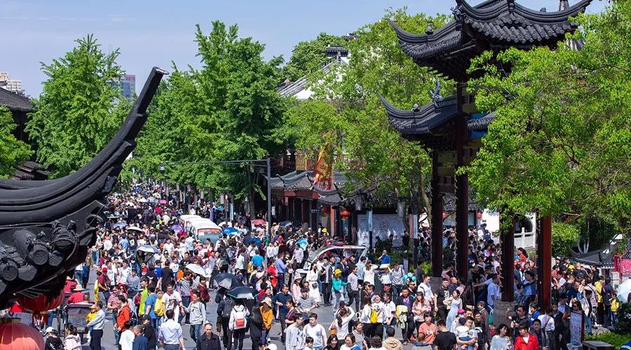 五一假期旅游收入破千亿!哪些上市公司受益