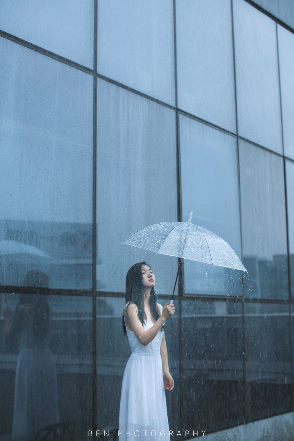 雨愛-女生溼身淋雨-竹本先生人像作品