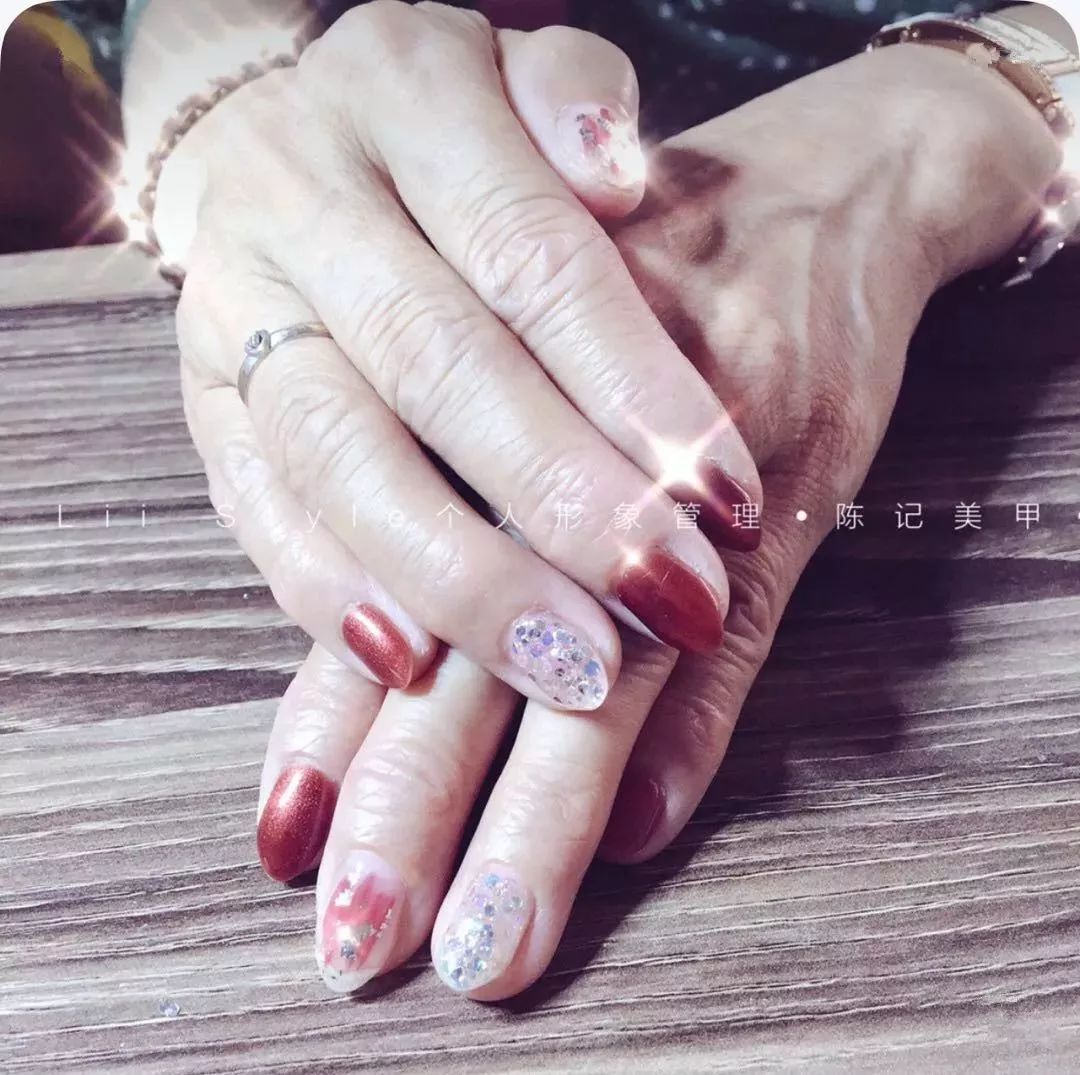 母亲节美甲特辑▏妈妈也是爱美的小仙女