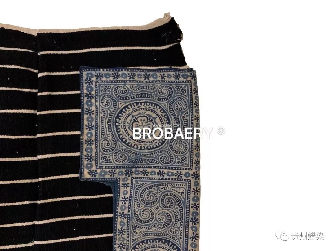 苗族织锦花草纹蜡染围腰