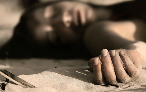 事实上,目前在所有已知的化学药品中,都达不到在人面前晃两下就能迷晕