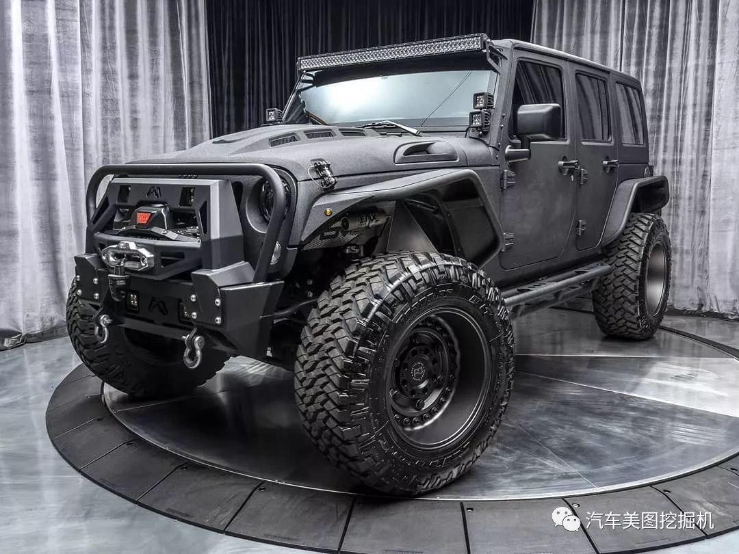 造型比普拉多气派,这才是硬派越野车的标杆——jeep牧马人