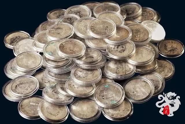 鲁迅每月工资350块大洋,换成现在的人民币值多少钱?__凤凰网