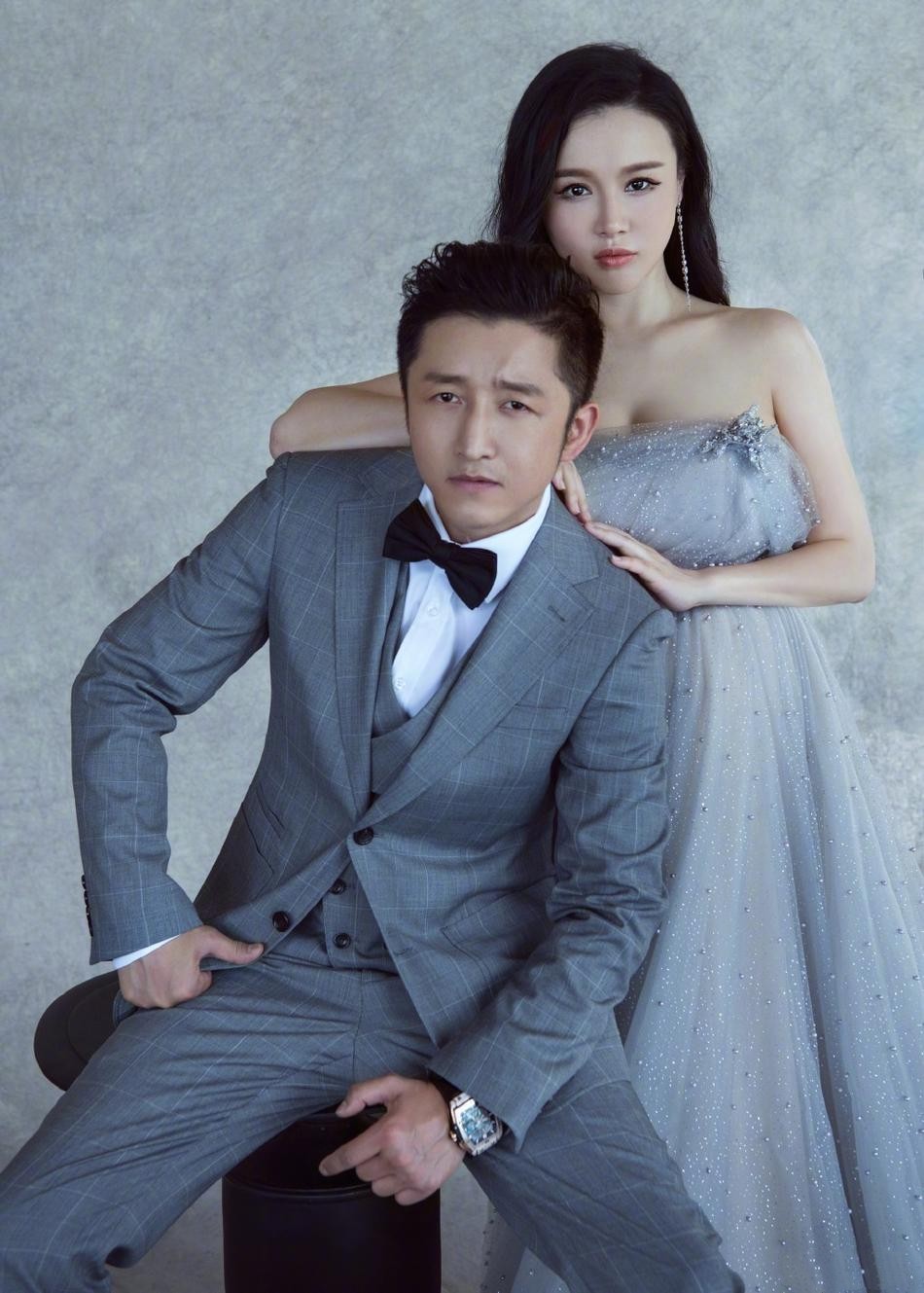 冉莹颖在怀孕期间和丈夫合影,邹市明洋溢着幸福__凤凰网