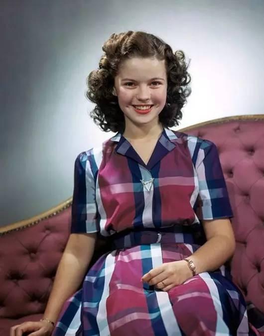 秀兰·邓波儿:4岁称霸荧屏,早婚,离婚,闪婚,人生充满传奇!