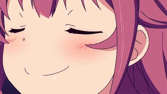 肌肤水油平衡是最基本的标准,只要是不长痘,不油光满面的肌肤,基本上