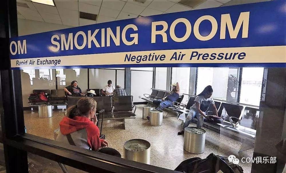 长春龙嘉机场吸烟室图片