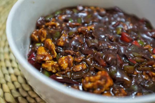 把卤子当人看的,怕是也只有我了!你们在家吃面配什么卤子?