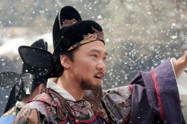 此人就是陈兆棠,自幼出生名门,父亲陈士杰曾是曾国藩的心腹幕僚,后来