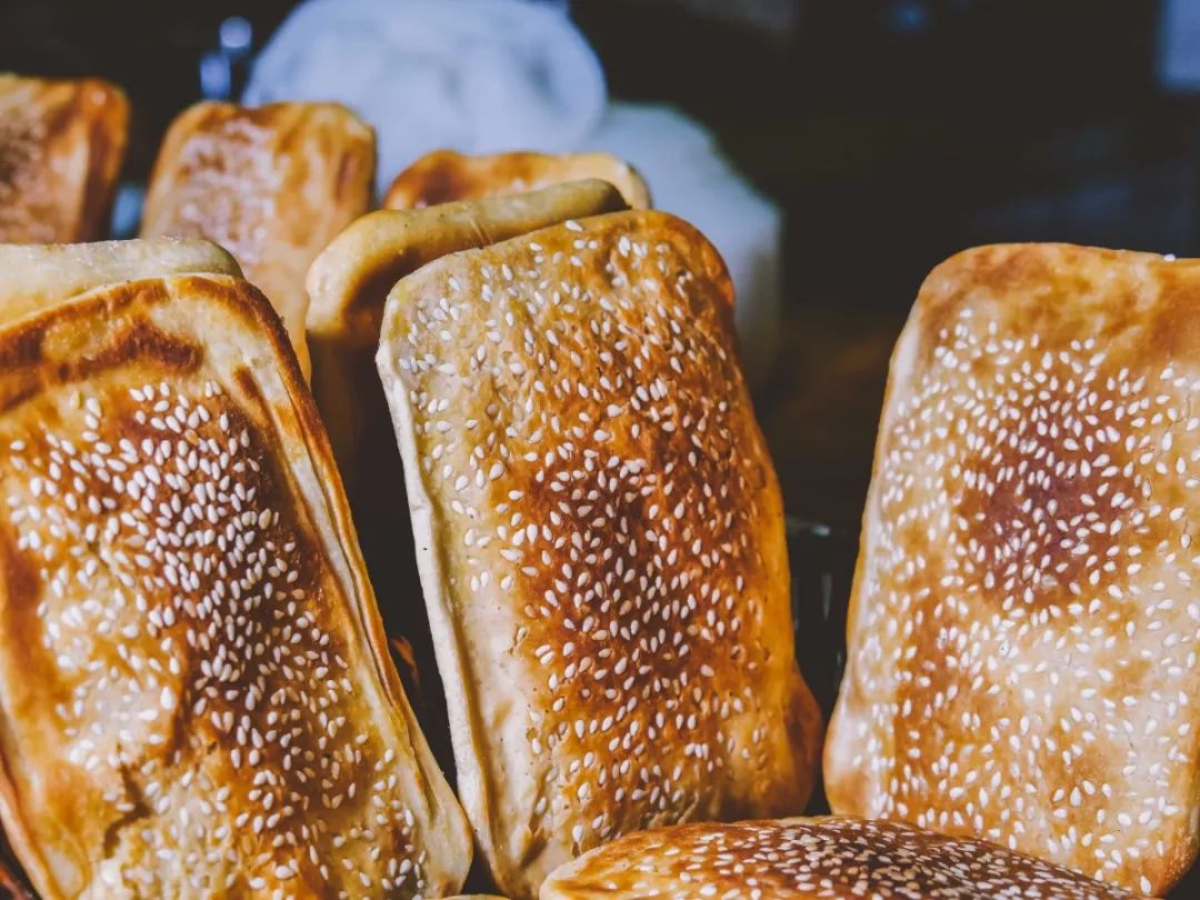 4块钱一个的锅盔是个方脑壳