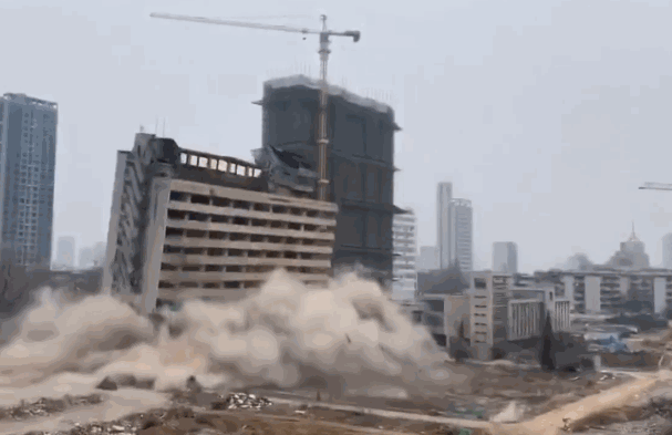 他光明正大把母校大楼炸了网友调侃有梦想谁都了不起