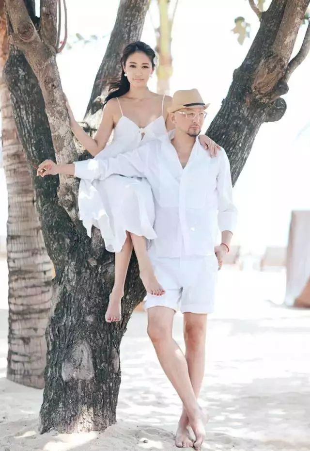 凭《黑洞》大火!黄渤马伊琍为其作配