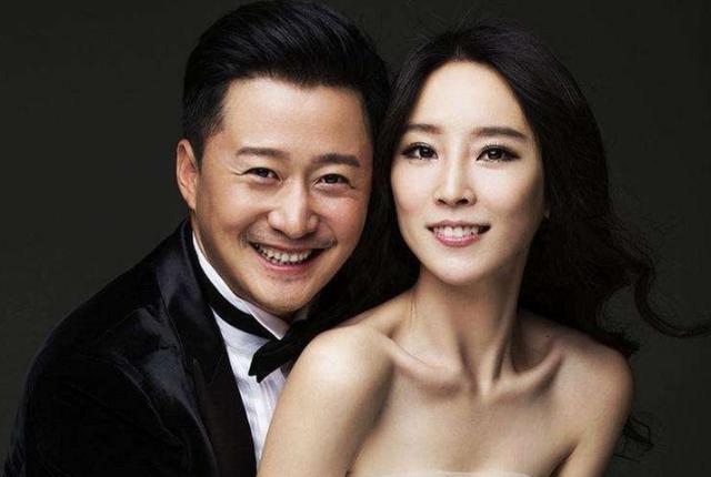 曾是吴京最爱的女人,美貌不输谢楠,如今48岁仍单身靠卖鱼为生