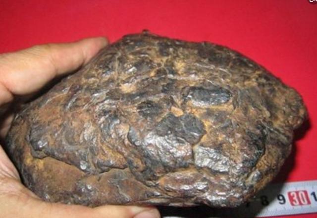 陨石又成为古玩界的一匹黑马,价值连城
