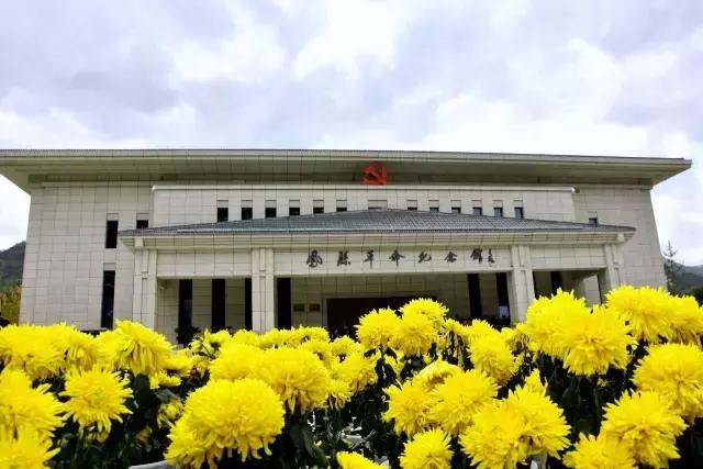 是"两当起义"策源地,工合运动发祥地,航天三线精神摇篮和宝成铁路文化