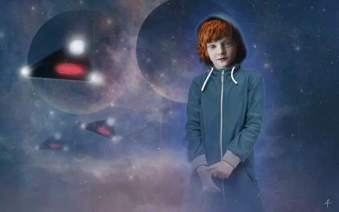 靛蓝水晶彩虹星际种子和蓝光小孩