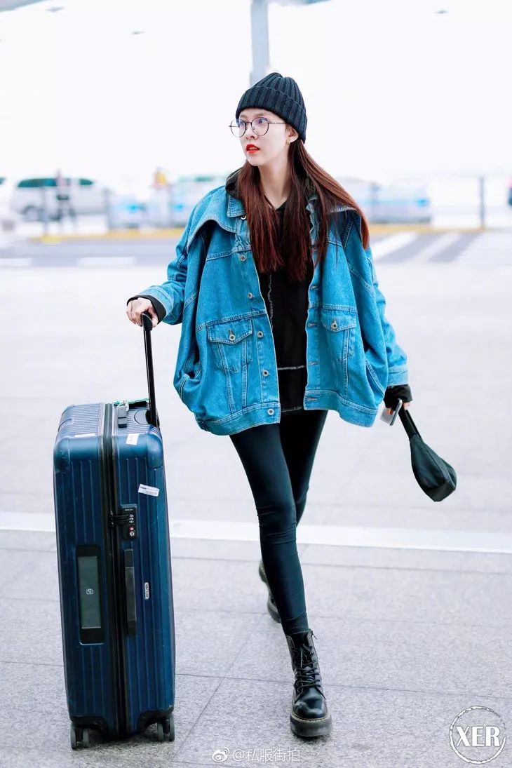 时髦办一张高糊的杨幂街拍究竟能带多少货