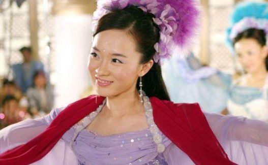 中朴素的大雪,到《少年天子》中悲情的董鄂妃,《孽缘》中顽强的汪海灵