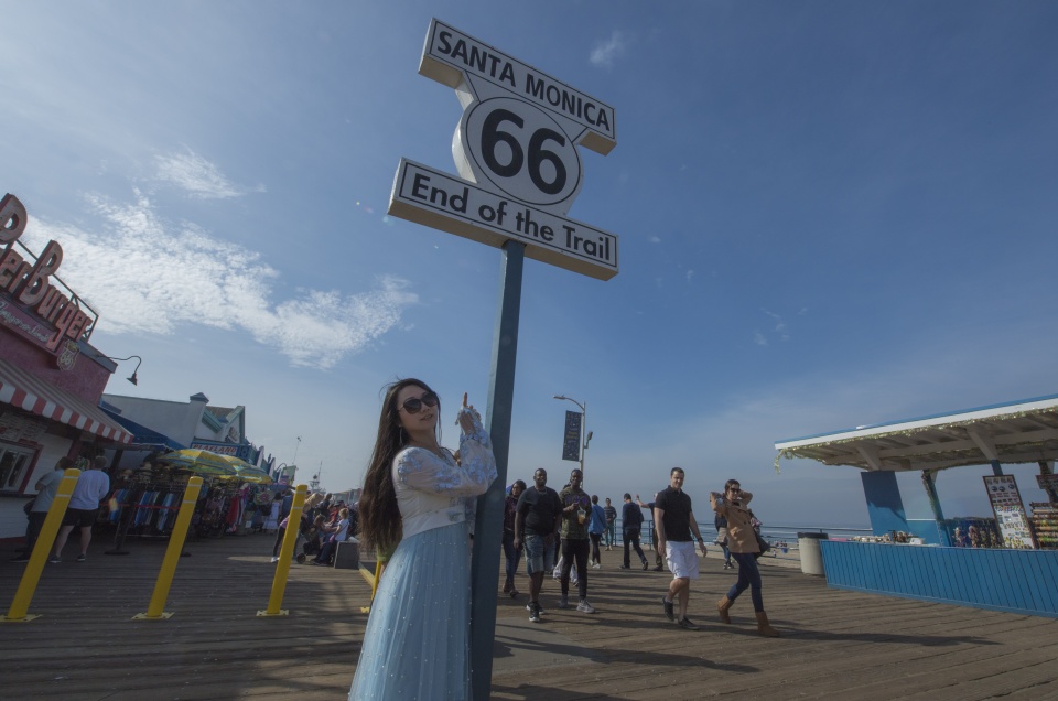 美国66号公路的终点洛杉矶最美的圣莫妮卡海滩