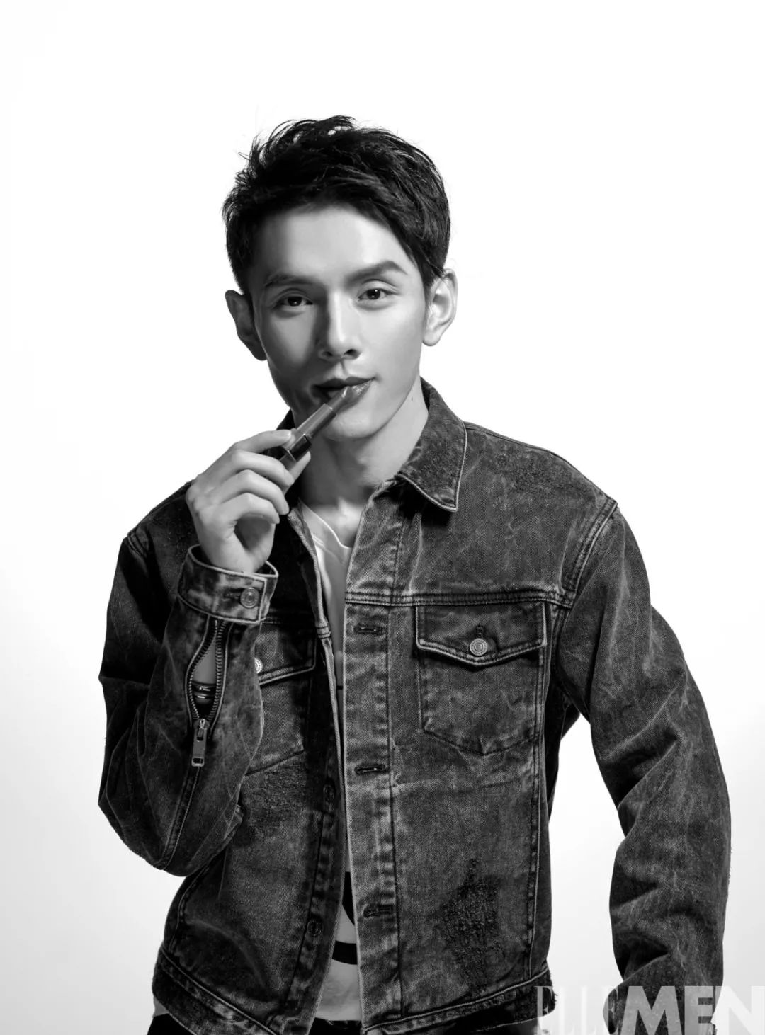 李佳琦卖口红的男人