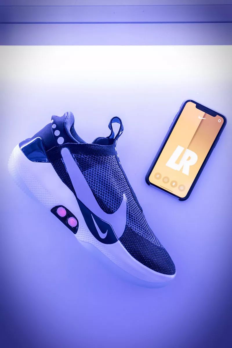 Nike Adapt BB已经开启未来篮球鞋的篇章？__凤凰网