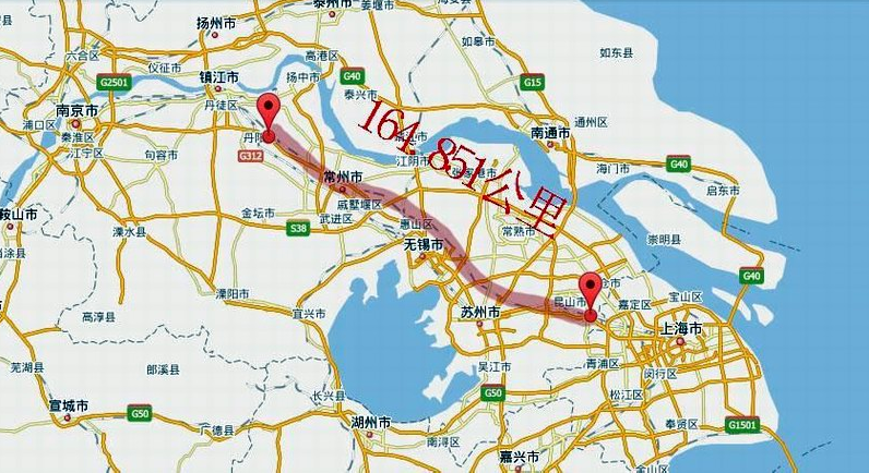 开车通过这一大桥也需要两个小时,超过一万名设计师以及工人用时多年