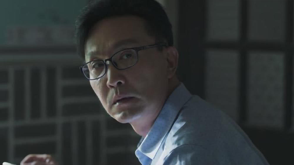 《破冰行动》罗旭为啥这么听陈市长的,难道他是毒贩"保护伞"?