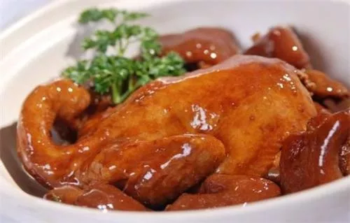 花雕醉鸭做法!浓郁的鸭香夹杂着一丝丝花雕酒香,美味诱人__凤凰网