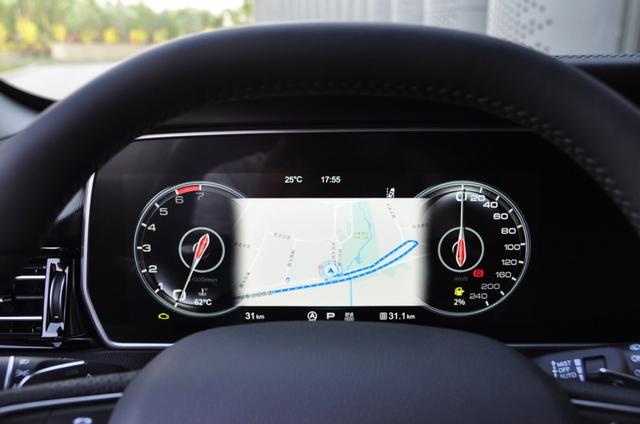 0智能网联系统,结合hud抬头显示,可以实现"仪表 中控 高清hud三屏联动